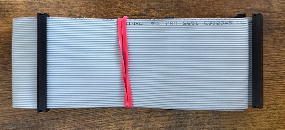 SCSI Ribbon Cable 50 pin 100cm, 4 connectors (for 3 drives) - Image 3 of 3