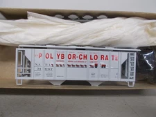 BRANCHLINE # 11010 ~ POLBOR-CHLORATE 2-BAY COVERED HOPPER # 31067 ~ KIT~HO SCALE