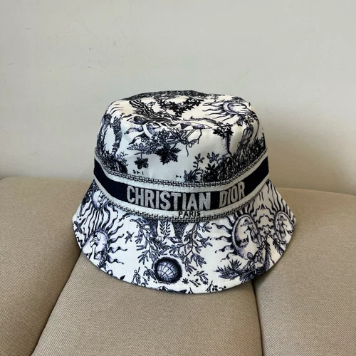 Chapeau de pêcheur minimaliste Dior's neuf