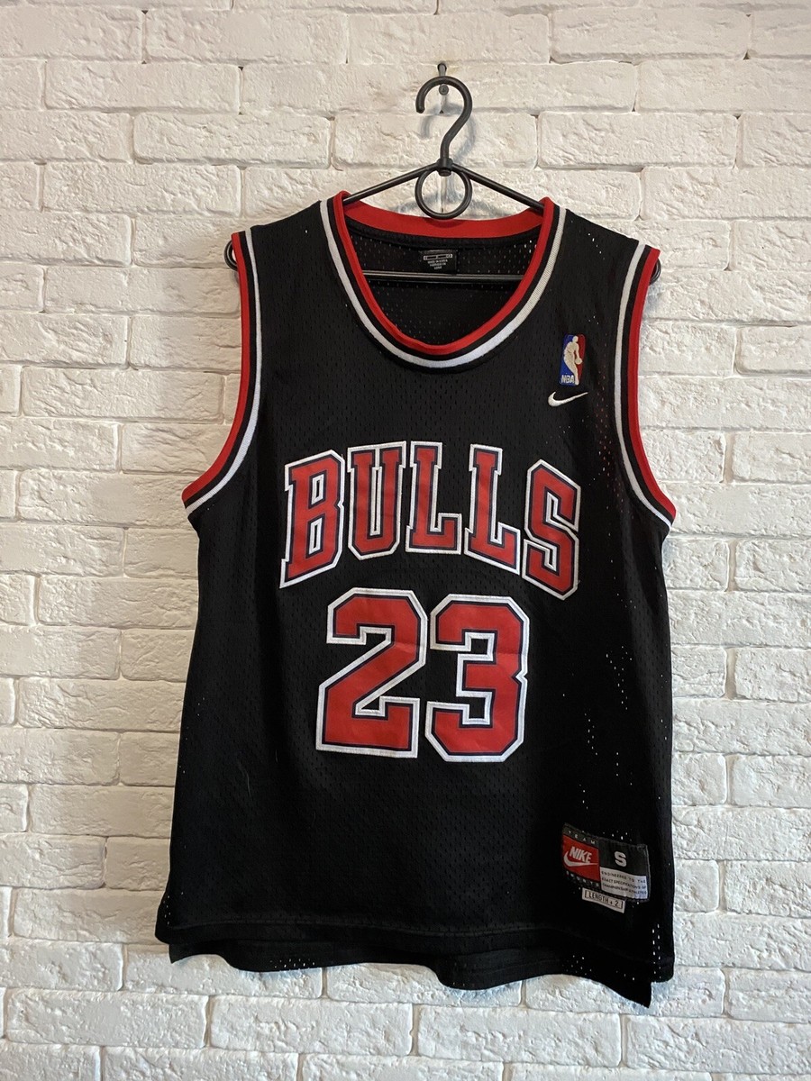 CHICAGO BULLS 90s Jordan 23 バスケットジャージ Vintage 1990's Champion NBA Chicago Bulls 23 Michael Jordan