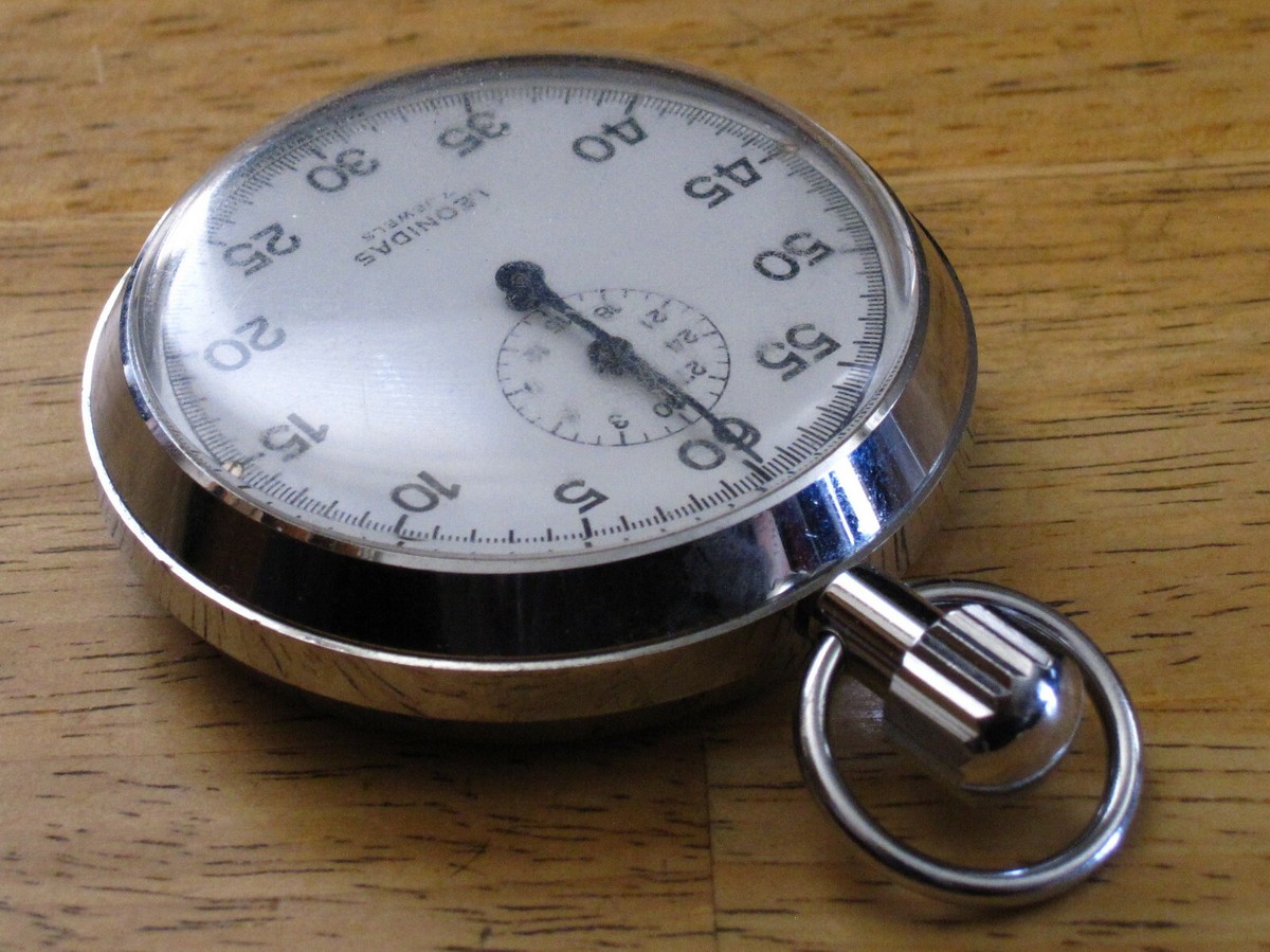 アナログストップウォッチ シルバー 917161 LEONIDAS SPORTS アナログストップウォッチ シルバー 917161 LEONIDAS SPORTS