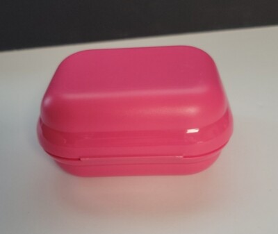 Tupperware 7087 ECO+ Mini Twin Hot Pink Clam Hinge Closure Snack