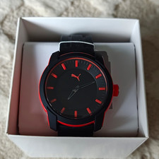 PUMA P6007 Armbanduhr Quarz Analog Silikon schwarz/rot 10 ATM wasserdicht