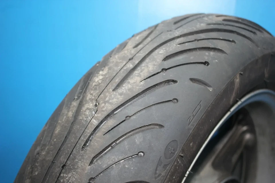 Hinterrad: Reifen 150/70 ZR17 69W Felge J17M/CxMT4.50 Honda NT 700 V Bj.2012 - Bild 4 von 4