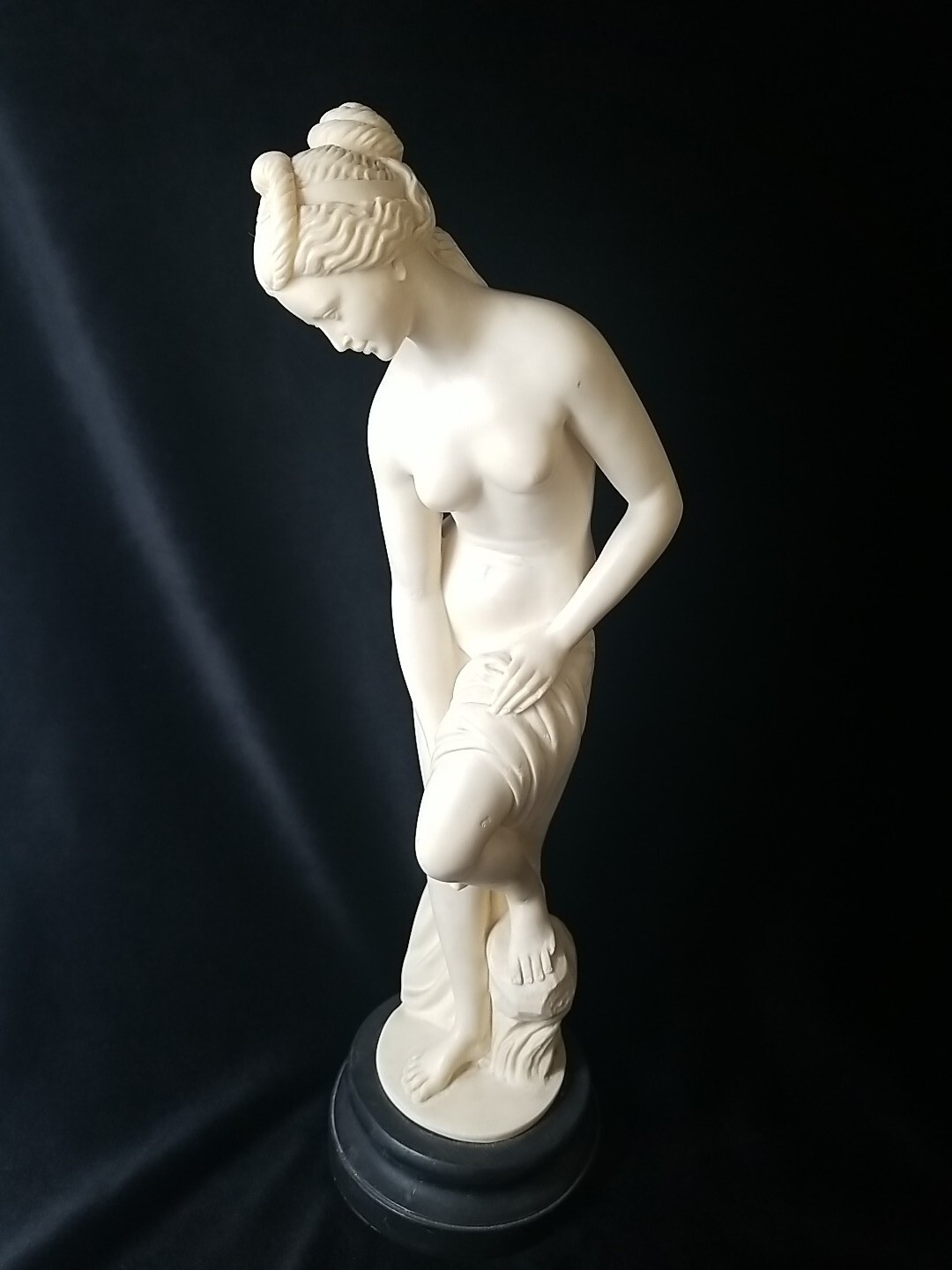 Venus bathing A. Santini Italy bonded alabaster sculpture, 15