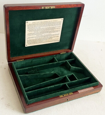 ANTIKES ETUI FÜR EINEN COLT POCKET PERCUSSION REVOLVER (5,5).