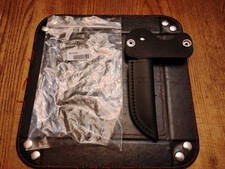 CUCHILLO BUCK MODELO # 102 FUNDA CINTURÓN CUERO LEÑADOR -- NEGRO CON LOGOTIPO BUCK