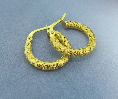 Retro Roberto Coin 18k Yellow Gold Woven Style .3/4'' Hoop Earrings