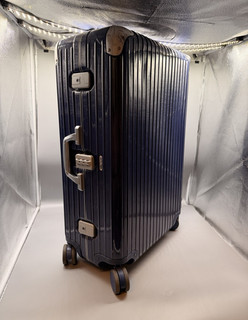 RIMOWA Hartschalen Trolley Blau ab 60 L mit 4 Rollen Schloss & Teleskopgriff