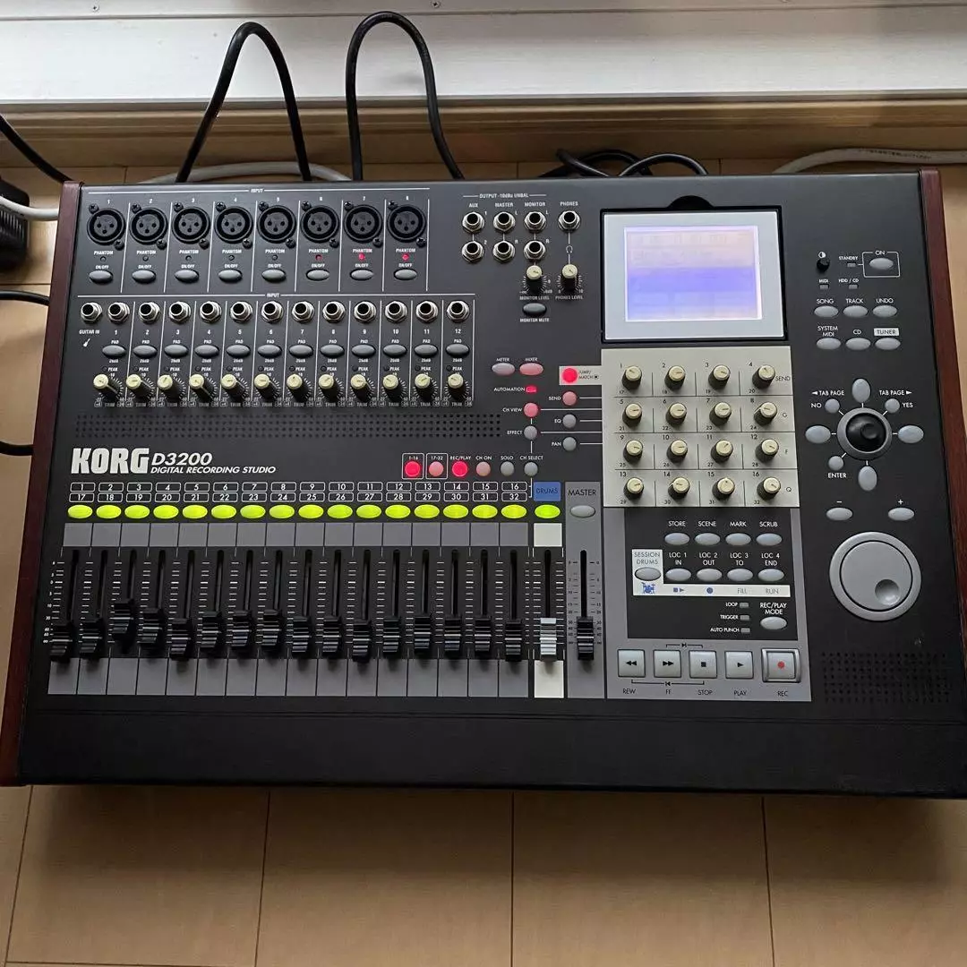 Korg D3200 32-Track Digital Recording Studio Desktop Recorder MTR Very Good