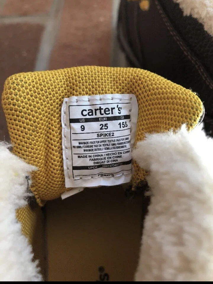 NUEVA BOTA DE PIEL CARTER’S para niños pequeños marrón oscuro/amarillo talla 9 M EE. UU. Spike exterior Foto 2 de 3