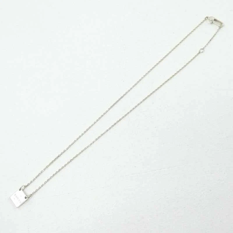 Pendentif plaque carrée de marque Gucci collier charme argent bijoux unisexes