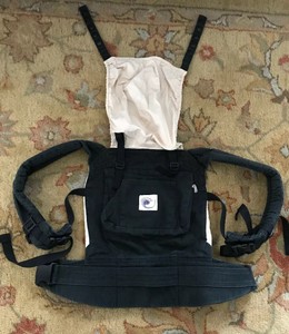 ergobaby black and tan