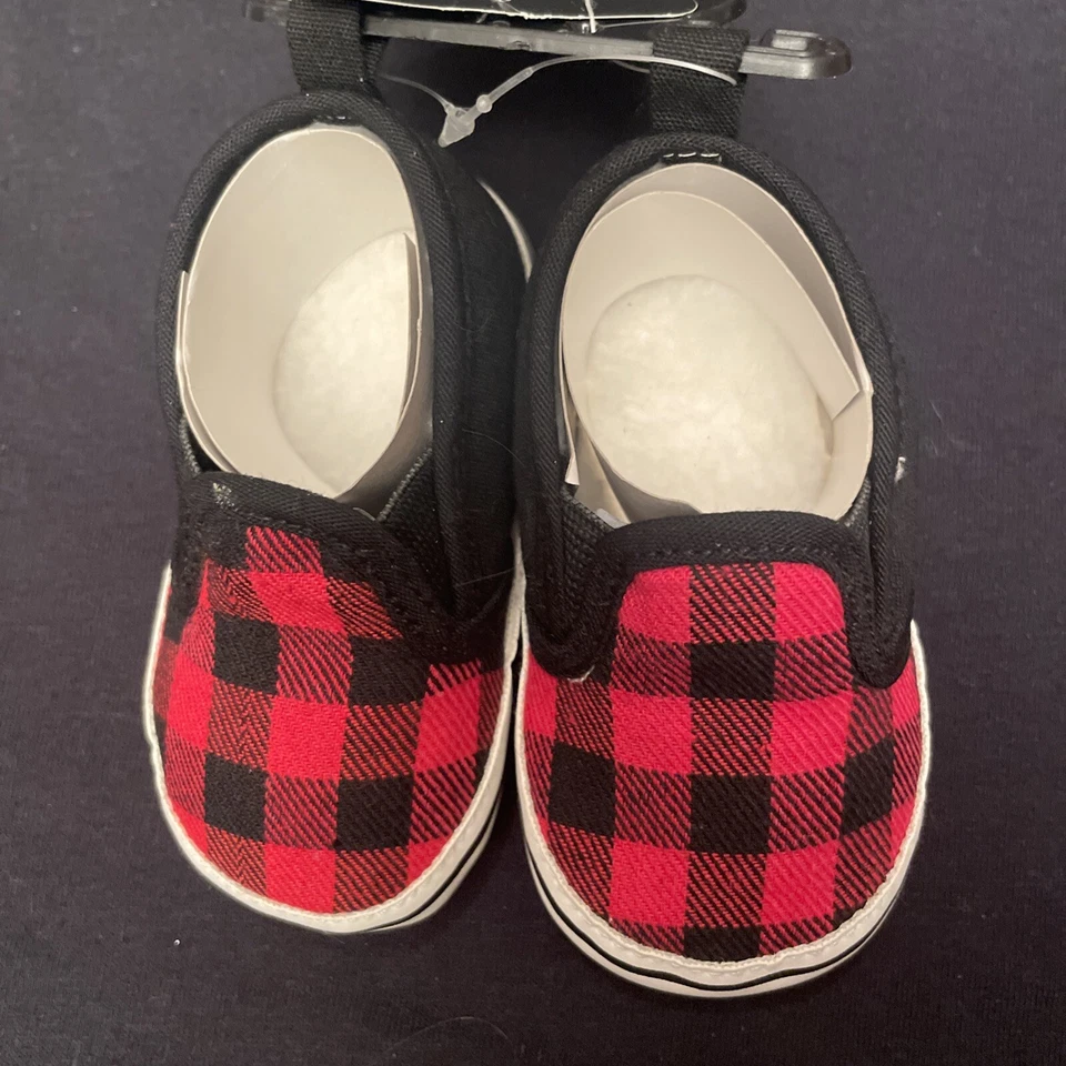 NUEVO Zapatos sin cordones Spencer’s Baby Red Buffalo a cuadros. 3-6 meses Foto 4 de 4