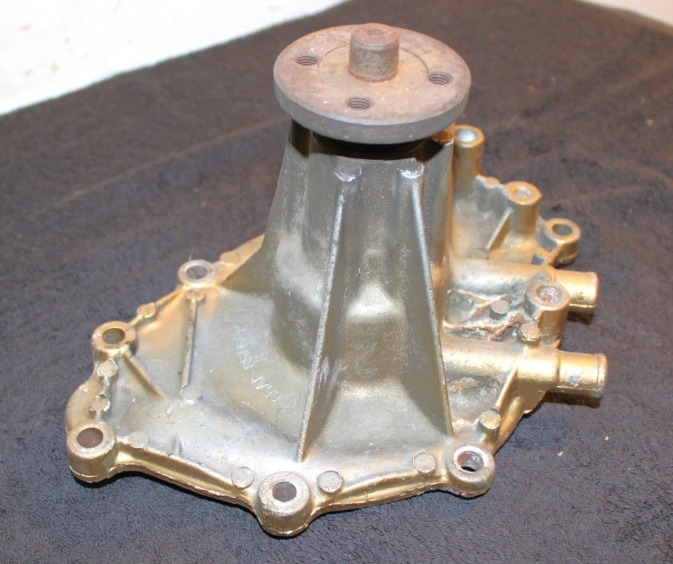 Ford Mustang Fastback 1965 cupé convertible GT Shelby original 289 bomba de agua Hipo Foto 4 de 4