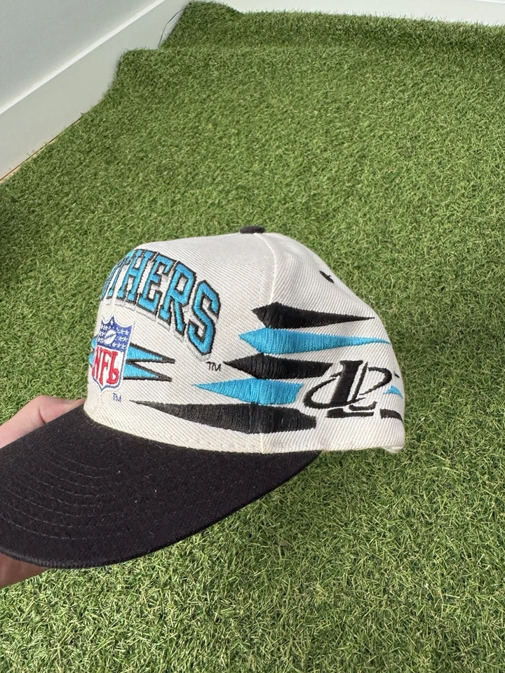 Sombrero Deportivo Vintage Años 90 Carolina Panthers Corte Diamante Logo NFL Foto 2 de 3