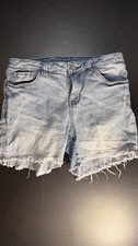 womens misses size 8  ~ SEVEN7 Weekend Short Denim Shorts light washed denim 