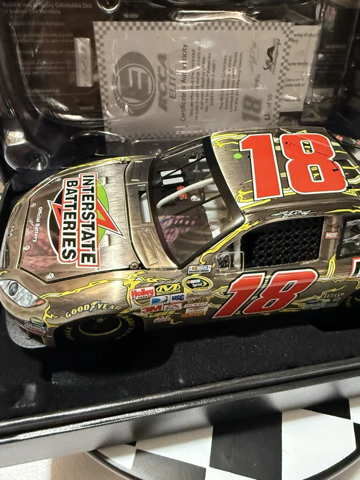 RARE* Kyle Busch BRUSHED METAL ELITE #18 Interstate Batteries 2009 1/24 Diecast - Image 4 of 4