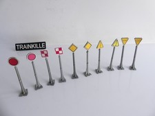 JOUEF 686 / 10 PANNEAUX DE SIGNALISATION SIGNAUX