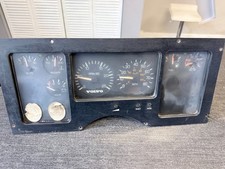 OEM Volvo VN VNL Instrument Cluster Analog Ga...