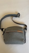 Peak Design Everyday Sling V2 3L Hellgrau