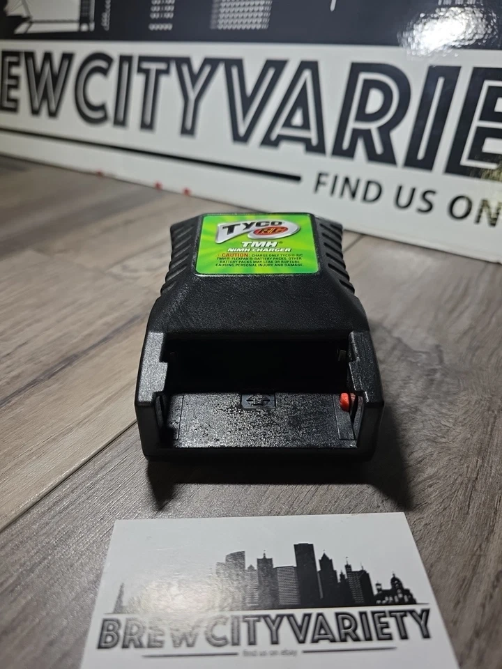 Mattel 1997 TMH 4-Hour Quick Charger Model 33005, TYCO RC - Image 2 of 4