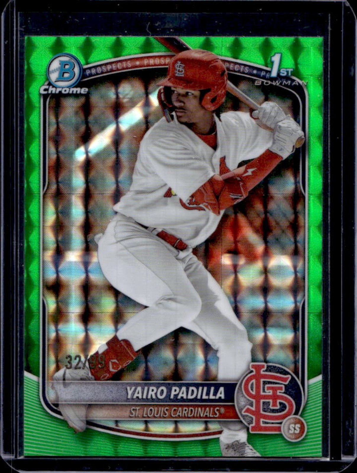2025 Bowman Chrome Yairo Padilla Green Geometric Refractor 1st Prospect #32/99