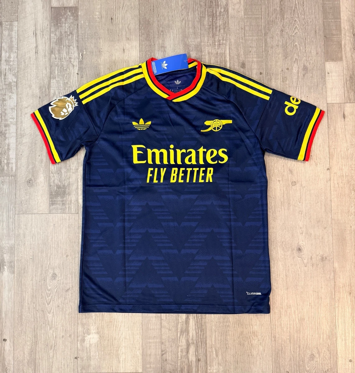 Arsenal Size XL International Club Soccer Fan Jerseys | Updated