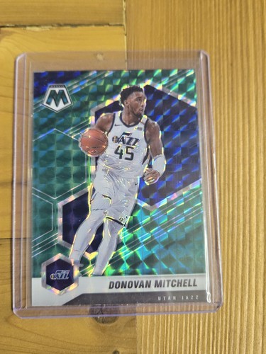 2020-21 Panini Mosaic - Donovan Mitchell #64 Green Mosaic Prizm