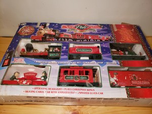 eztec battery operated wireless remote control north pole express christmas train set