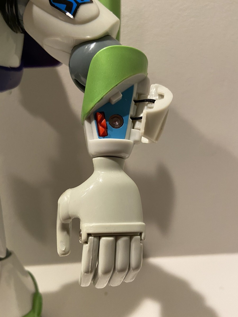 TOY STORY バズライトイヤー THE INFINITY EDITION Toy Story Buzz Lightyear Ultimate Talking Action Figure - 