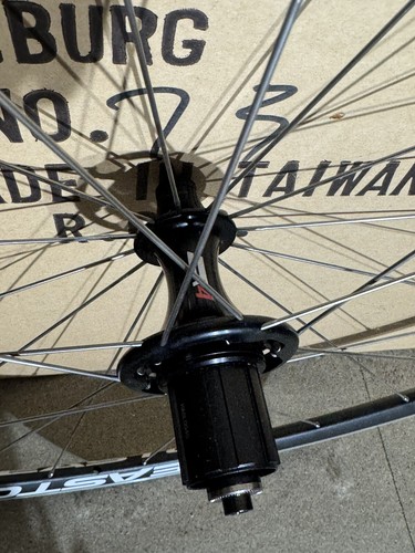 Juego de ruedas de bicicleta de carretera 28" EASTON EA 90 SLX ¡NUEVO! - Imagen 7 de 8