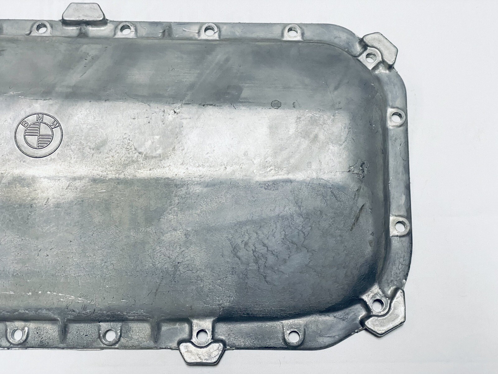 Genuine New BMW E30 Oil Pan Sump 320i 325i M20 11131720754 alpina ac