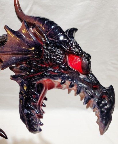 Roter Feuerdrache LED beleuchtete Dungeons & Dragons Magie Halloween Home Akzente 19" - Bild 17 von 21