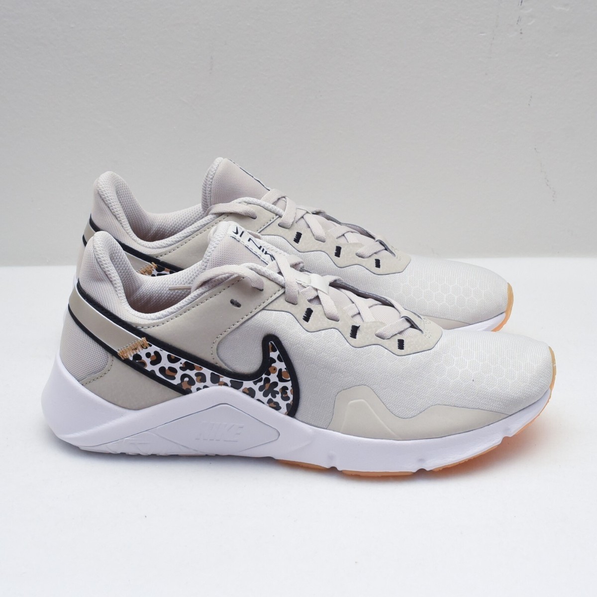Size 5 - Nike Legend Essential 2 Premium Leopard W for sale online