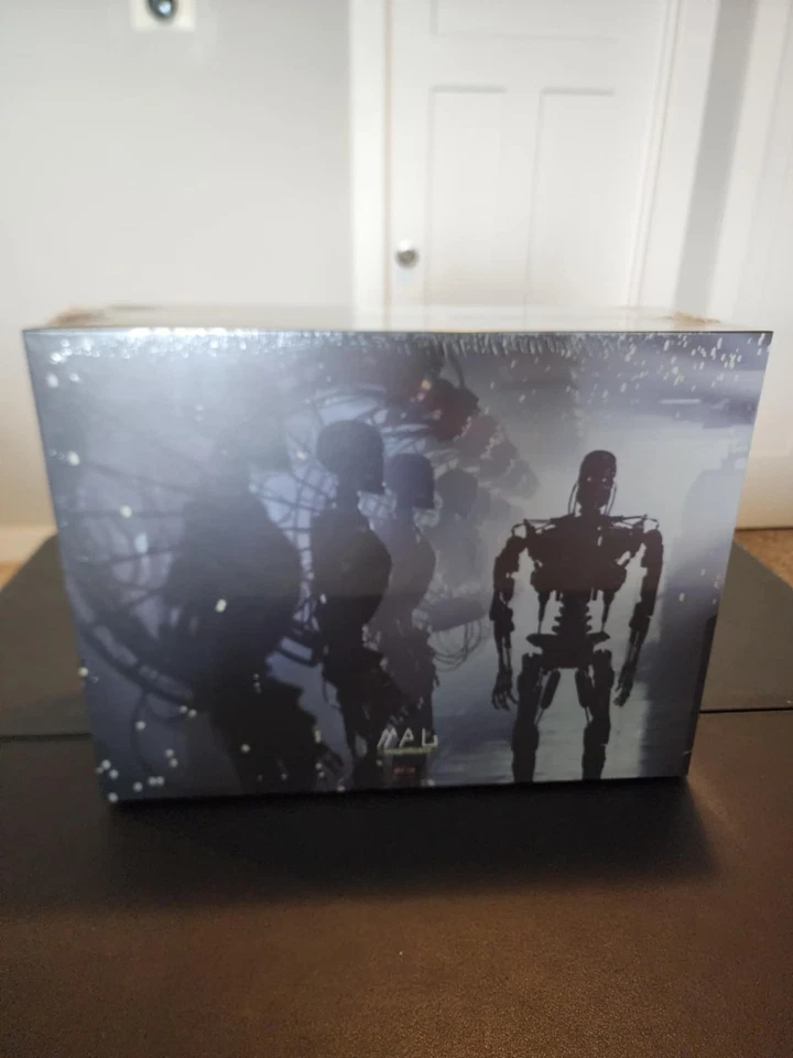 TERMINATOR 1-3 MAG Boxset Limited Edition *BRAND NEW* VERY RARE - Image 4 of 4