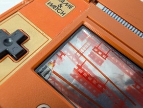 AS-IS 1982 Nintendo Game & Watch Donkey Kong DK-52 Beeps, Cracked Bottom Screen