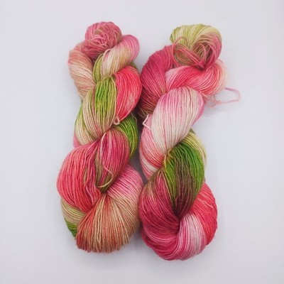 (9,90 /100 g) Sockenwolle 4 fach handgefärbt Färbung Frühlingsspitz Creativ Ecke
