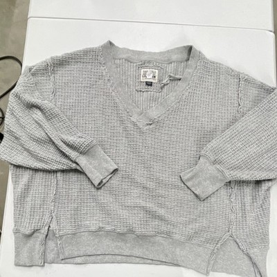 American Eagle Gray Waffle-Knit Pullover Sweater V-Neck Long Sleeve Size M