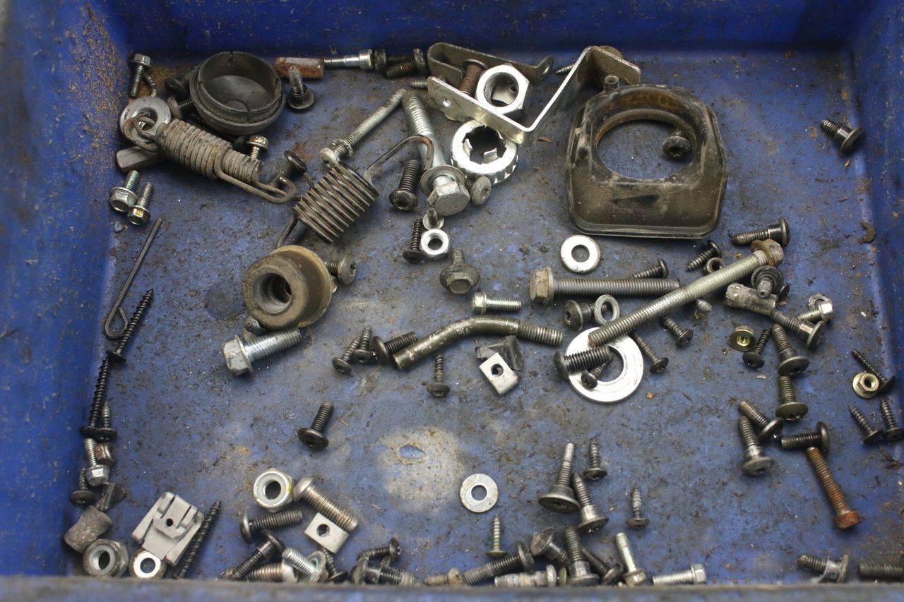 SCREW FASTENER BAG - PIAGGIO FLY 4T 50 (2013 - 2017)