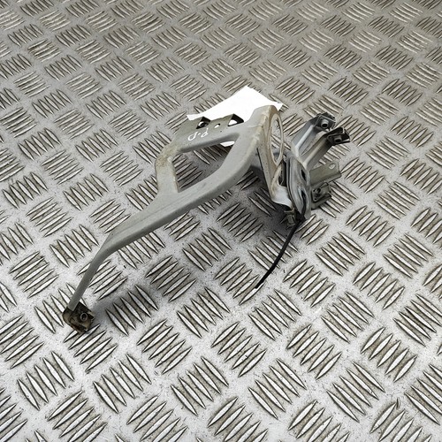 BMW 5 Touring F11 Kotflügelhalter vorne rechts 7207210 3.0 Diesel 280 kW 3283051