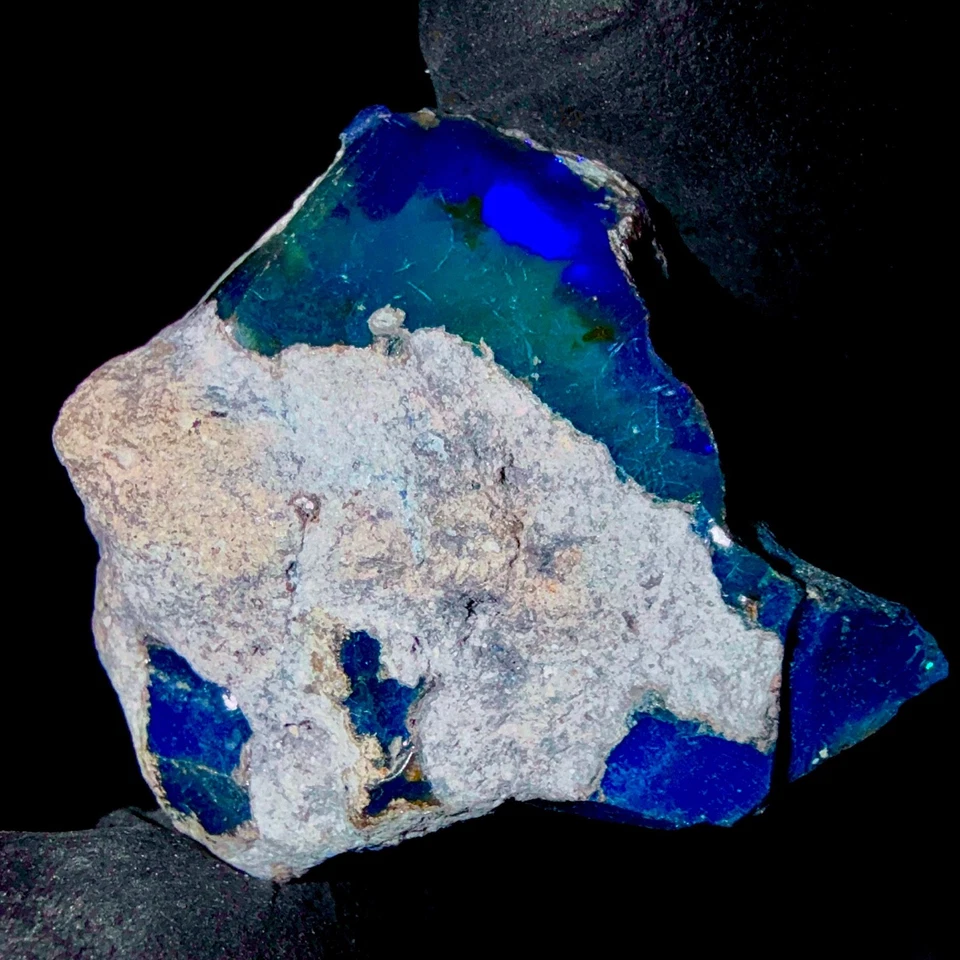 Fire Opal raw, Natural opal gemstone rough, Ethiopian Black opal 23 Ct 27x25 mm - Image 4 of 4