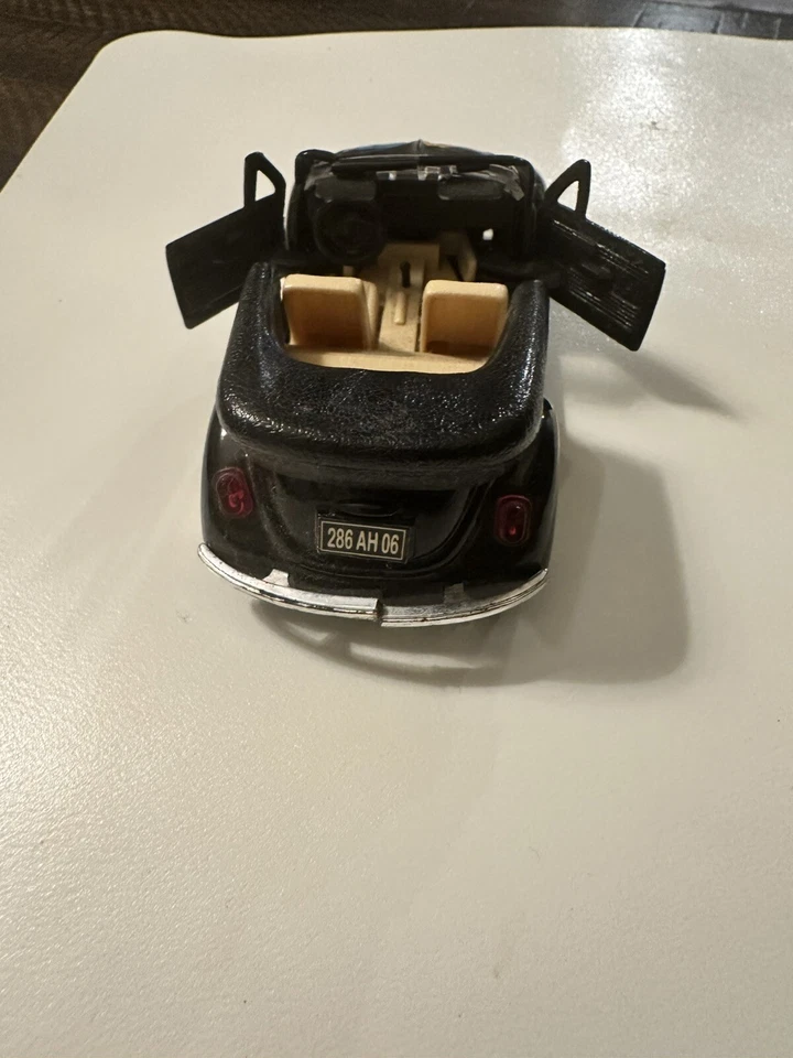 签名压铸 SS5708 1: 32 翻滚骰子大众 I 型甲壳虫敞篷车 — 第 4/4 张图片