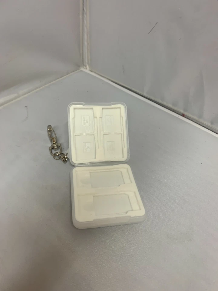 White Armour Shell Rubber SD MS Pro Mini XD 3D Memory Card Holder Key Ring - Image 2 of 2