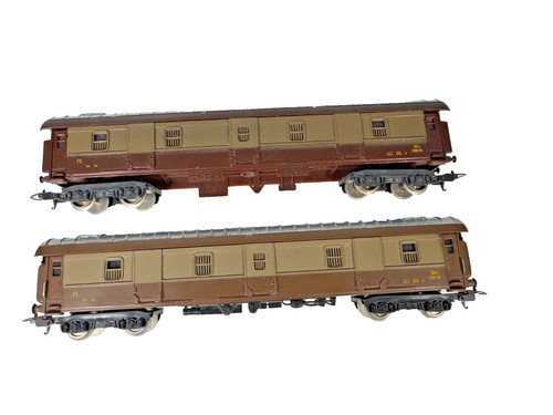 Schwader mit 2 Liliput Trix Spur HO Post-/Gepäckwagen DUz 28878 Originalverpackt | Condition: Used