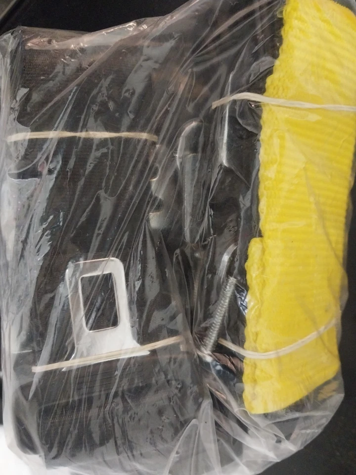 Jaguar Land Rover Seat belt 2000 - Image 4 of 4