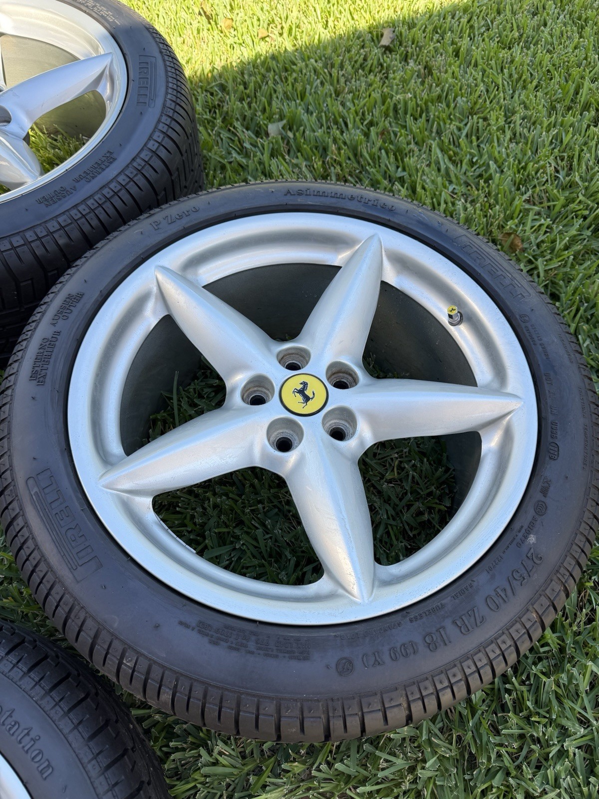 Ferrari 360 2018 Front Wheels Set of 4 P/N 164173