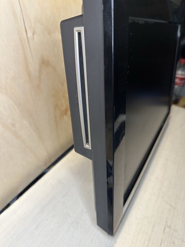 Sharp LC-22DV24U 19" LCD Flatscreen TV & Monitor w/ Built No Remote/Stand - Picture 3 of 8