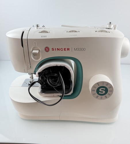 Neuwertige Singer M3300 Nähmaschine mit 97 Stichapplikationen - Bild 5 von 11