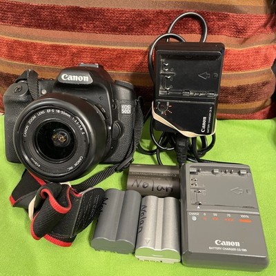 Canon EOS 50D with EF-S 18-55mm lens, 2 Battery Charger & 4 Battery Park. TESTED